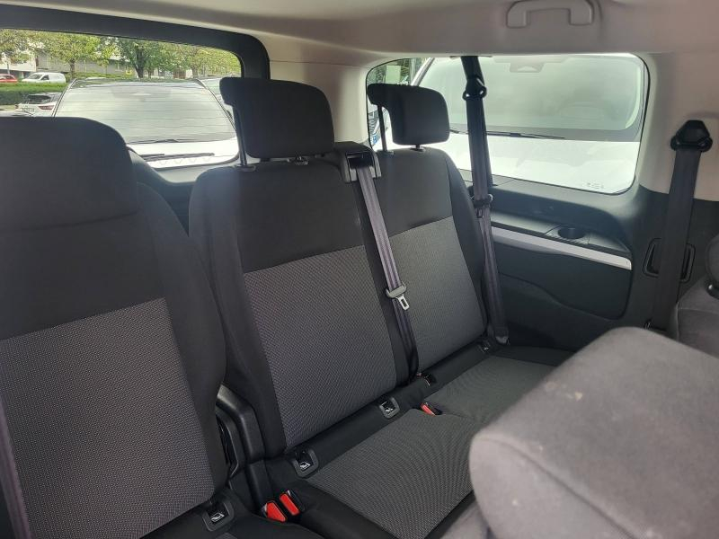 group.seo.links.detann.title Photo 8 de l’annonce de TOYOTA ProAce Verso d’occasion à vendre à PAYS DE GEX