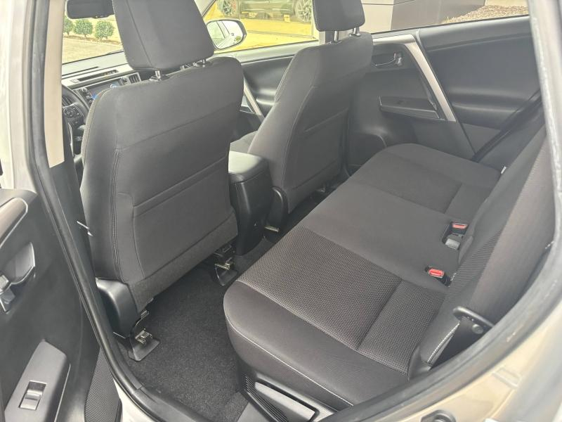 group.seo.links.detann.title Photo 19 de l’annonce de TOYOTA RAV4 d’occasion à vendre à LA GARDE