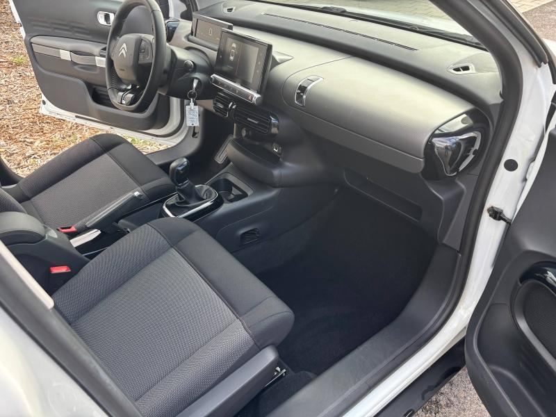 group.seo.links.detann.title Photo 12 de l’annonce de CITROEN C4 Cactus d’occasion à vendre à LA GARDE