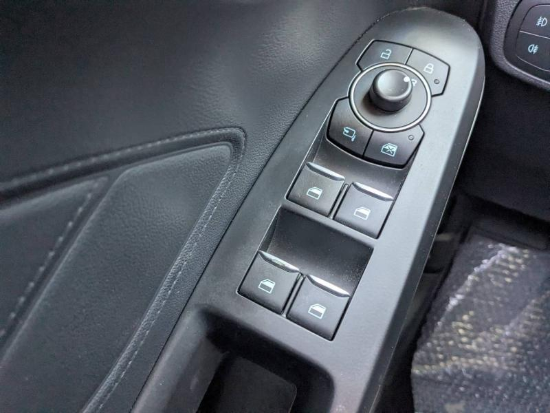 Photo 16 de l’annonce de FORD Focus Active d’occasion à vendre à MARSEILLE