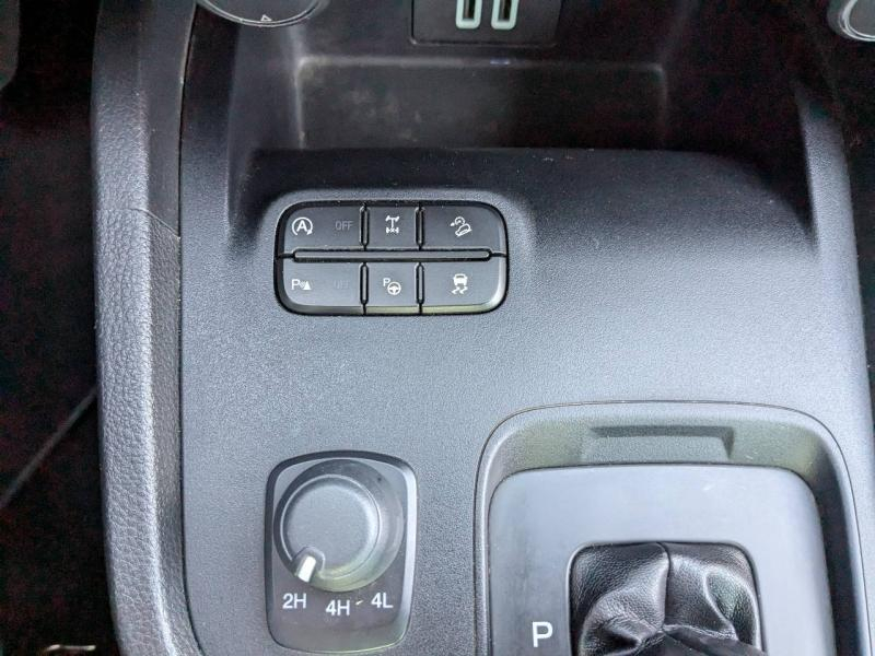 Photo 18 de l’annonce de FORD Ranger VUL d’occasion à vendre à MARSEILLE