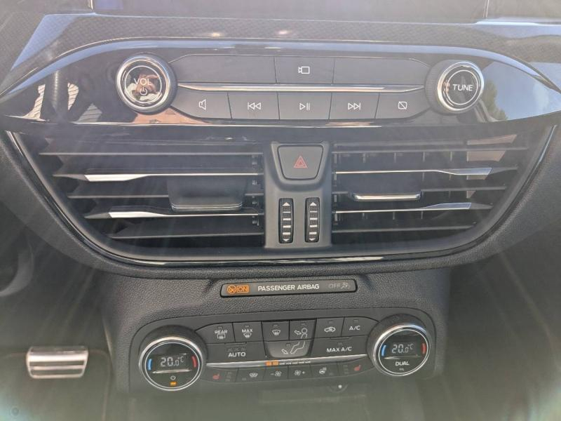 Photo 12 de l’annonce de FORD Kuga d’occasion à vendre à AUBAGNE