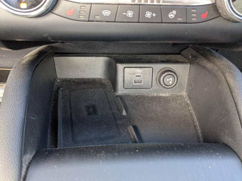 Photo 13 de l’annonce de FORD Kuga d’occasion à vendre à AUBAGNE