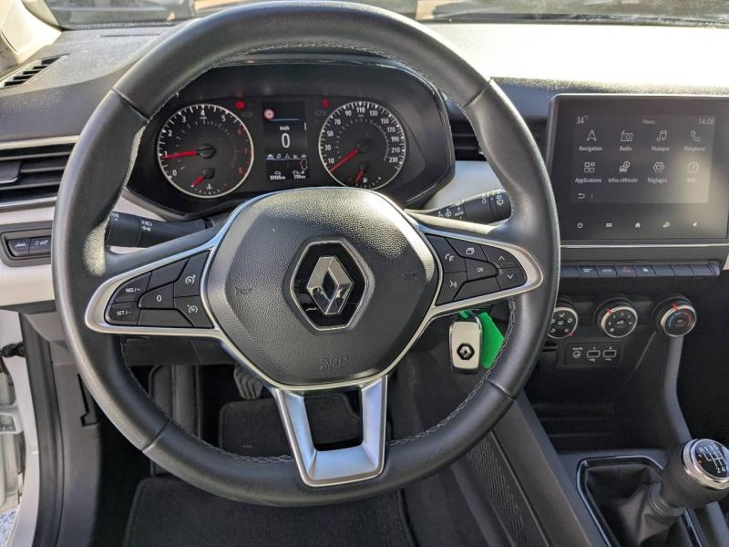 Photo 8 de l’annonce de RENAULT Clio d’occasion à vendre à AUBAGNE