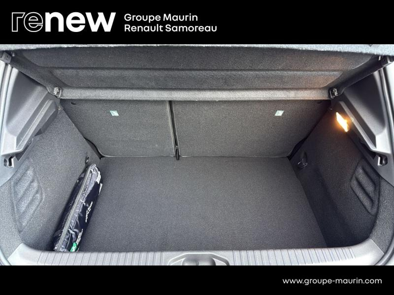 Photo 9 de l’annonce de RENAULT Clio d’occasion à vendre à SAMOREAU