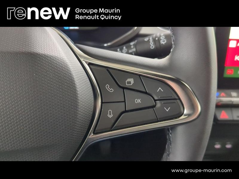 Photo 18 de l’annonce de RENAULT  d’occasion à vendre à QUINCY-SOUS-SÉNART
