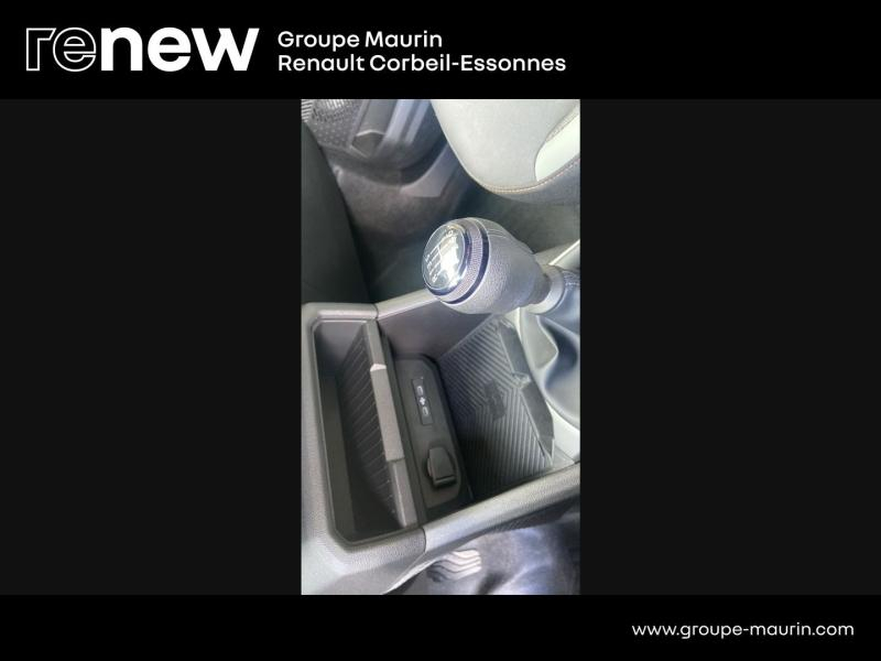 Photo 18 de l’annonce de DACIA Duster d’occasion à vendre à CORBEIL-ESSONNES