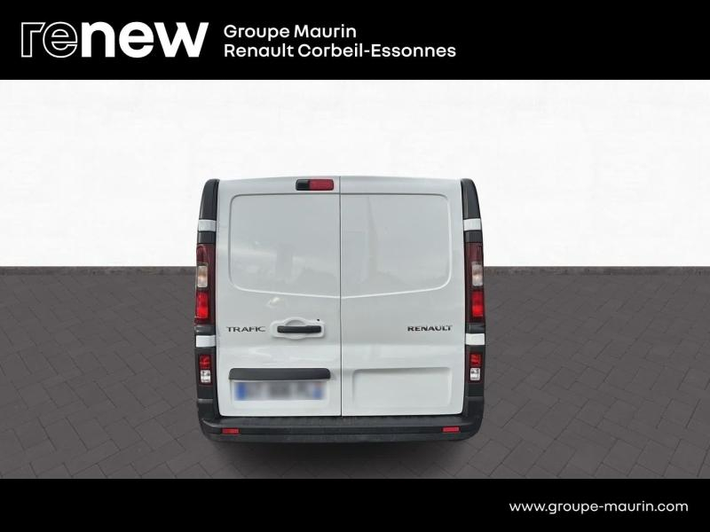 Photo 4 de l’annonce de RENAULT Trafic Fg VUL d’occasion à vendre à CORBEIL-ESSONNES