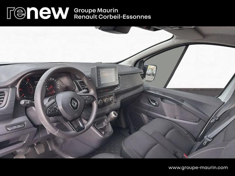 Photo 10 de l’annonce de RENAULT Trafic Fg VUL d’occasion à vendre à CORBEIL-ESSONNES