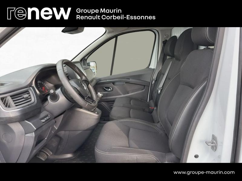 Photo 11 de l’annonce de RENAULT Trafic Fg VUL d’occasion à vendre à CORBEIL-ESSONNES