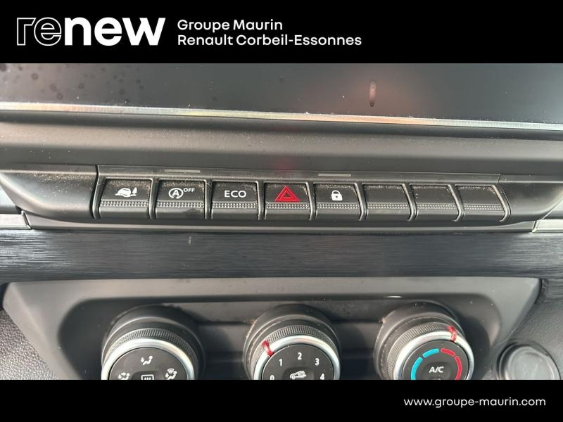 Photo 19 de l’annonce de RENAULT Trafic Fg VUL d’occasion à vendre à CORBEIL-ESSONNES