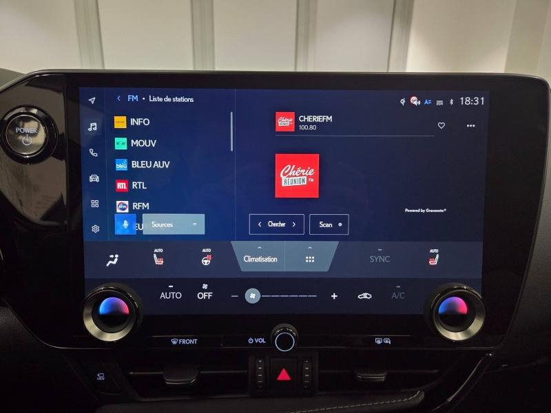 Photo 8 de l’annonce de LEXUS NX d’occasion à vendre à AUBIÈRE
