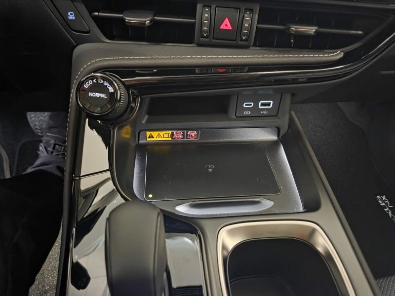 Photo 10 de l’annonce de LEXUS NX d’occasion à vendre à AUBIÈRE