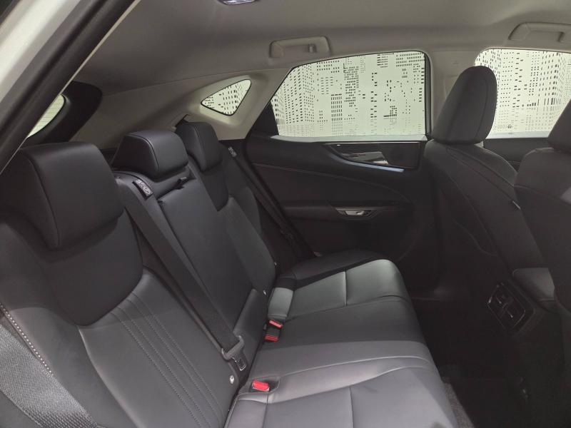 Photo 14 de l’annonce de LEXUS NX d’occasion à vendre à AUBIÈRE