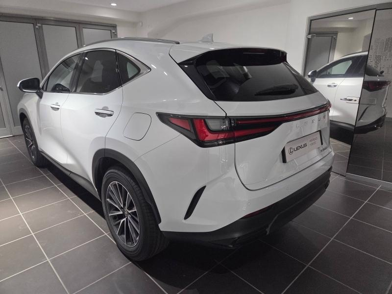 Photo 16 de l’annonce de LEXUS NX d’occasion à vendre à AUBIÈRE
