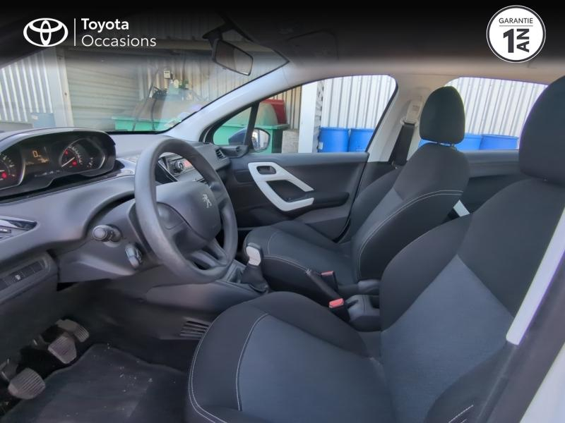 group.seo.links.detann.title Photo 11 de l’annonce de PEUGEOT 208 d’occasion à vendre à NÎMES