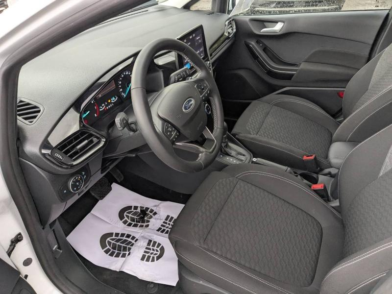 Photo 7 de l’annonce de FORD Fiesta d’occasion à vendre à MARSEILLE