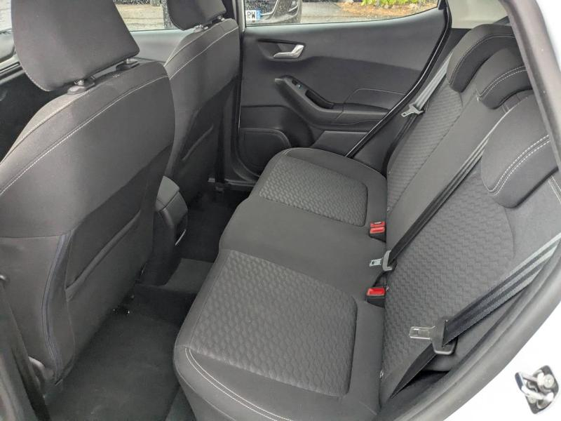 Photo 8 de l’annonce de FORD Fiesta d’occasion à vendre à MARSEILLE