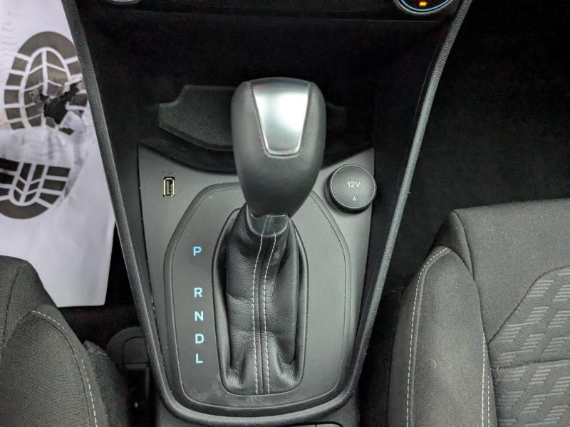 Photo 16 de l’annonce de FORD Fiesta d’occasion à vendre à MARSEILLE