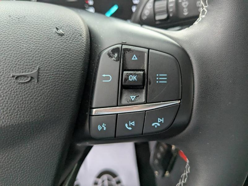 Photo 18 de l’annonce de FORD Fiesta d’occasion à vendre à MARSEILLE