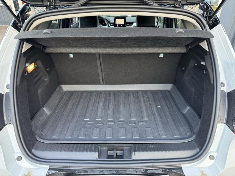 Photo 17 de l’annonce de RENAULT Captur d’occasion à vendre à ANNEMASSE