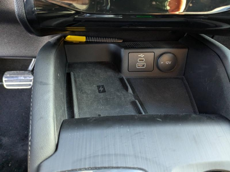 Photo 16 de l’annonce de FORD Kuga d’occasion à vendre à LA VALETTE