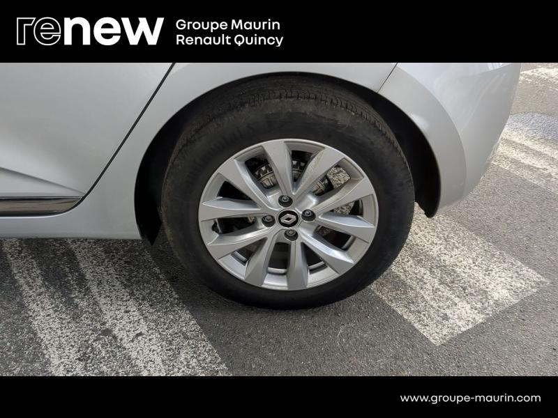 Photo 7 de l’annonce de RENAULT Clio d’occasion à vendre à QUINCY-SOUS-SÉNART