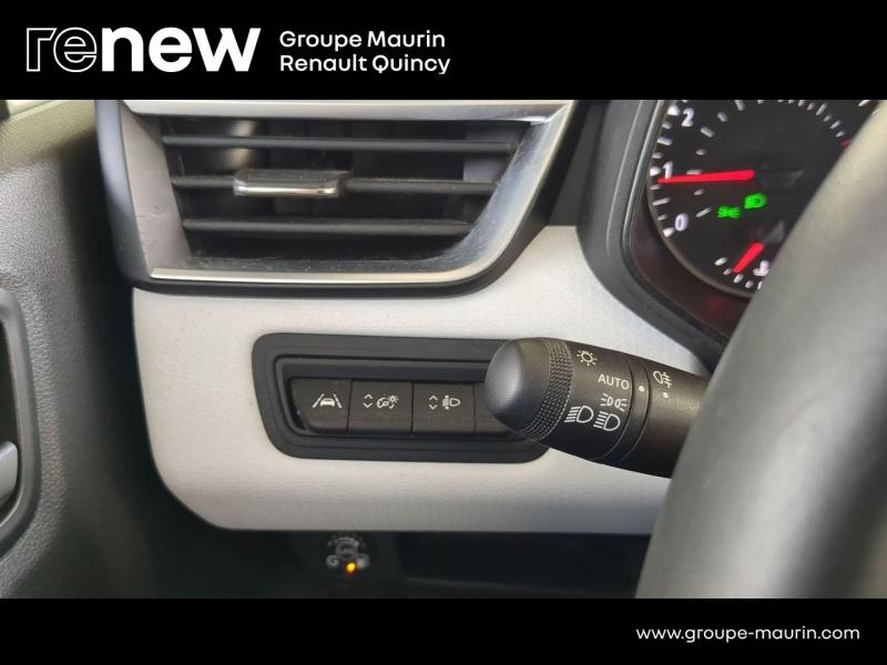 Photo 15 de l’annonce de RENAULT Clio d’occasion à vendre à QUINCY-SOUS-SÉNART