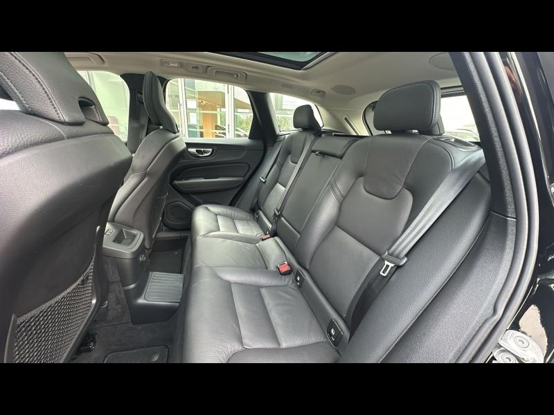 Photo 6 de l’annonce de VOLVO XC60 d’occasion à vendre à AIX-EN-PROVENCE