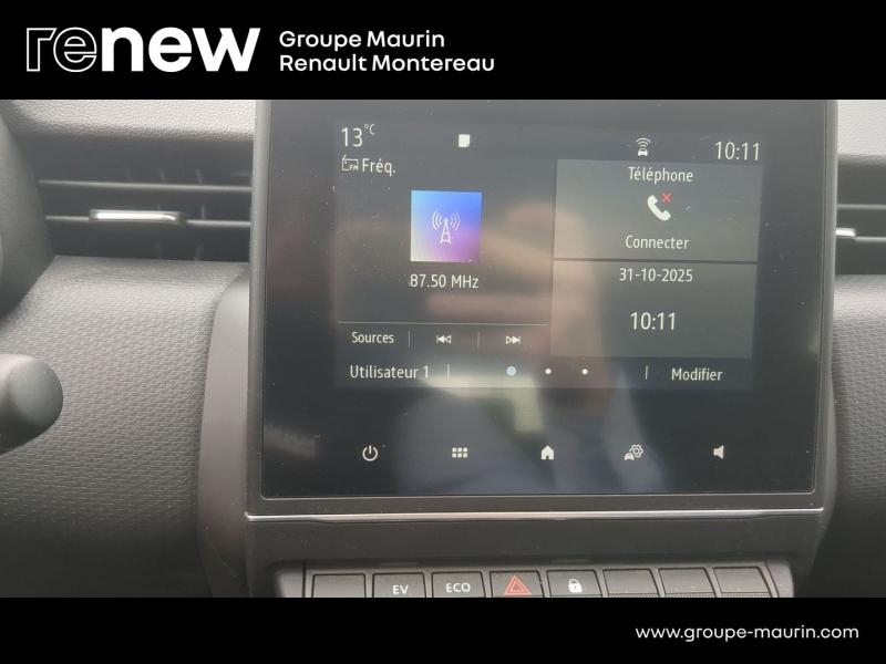 Photo 11 de l’annonce de RENAULT Clio d’occasion à vendre à VARENNES SUR SEINE