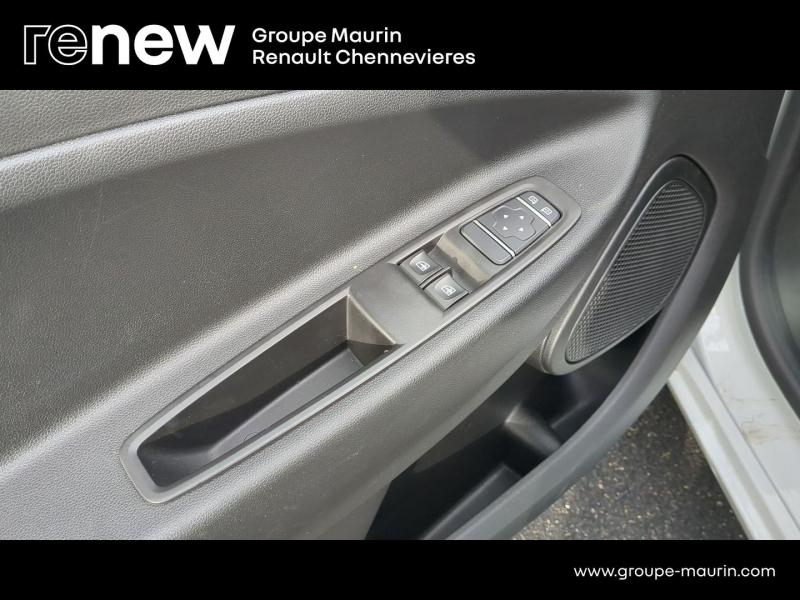 Photo 15 de l’annonce de RENAULT Zoe d’occasion à vendre à CHENNEVIÈRES-SUR-MARNE