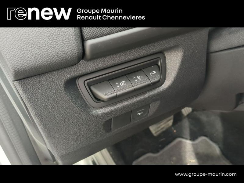 Photo 16 de l’annonce de RENAULT Zoe d’occasion à vendre à CHENNEVIÈRES-SUR-MARNE