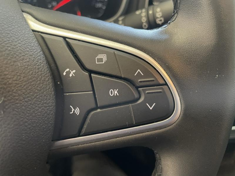 Photo 12 de l’annonce de RENAULT Megane d’occasion à vendre à CHENNEVIÈRES-SUR-MARNE