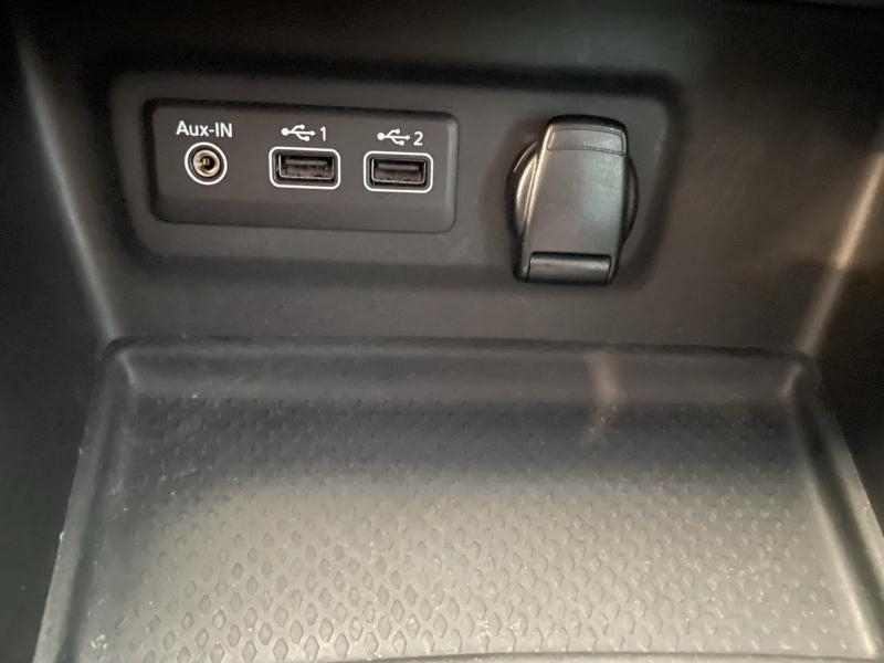 Photo 17 de l’annonce de RENAULT Megane d’occasion à vendre à CHENNEVIÈRES-SUR-MARNE