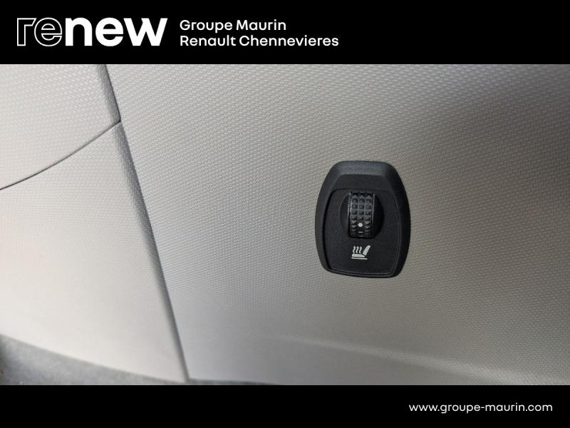 Photo 18 de l’annonce de RENAULT Zoe d’occasion à vendre à CHENNEVIÈRES-SUR-MARNE