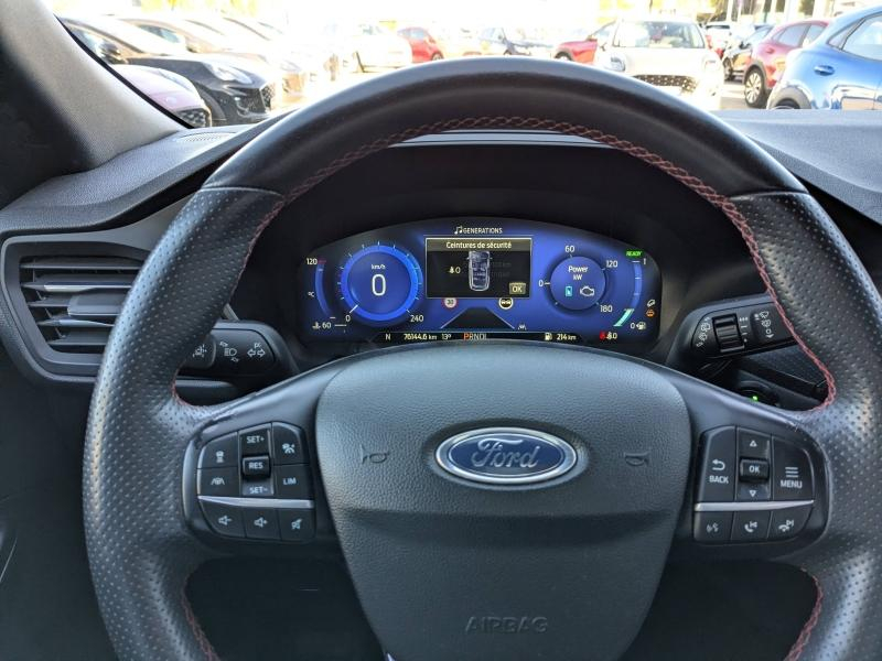 Photo 7 de l’annonce de FORD Kuga d’occasion à vendre à AVIGNON