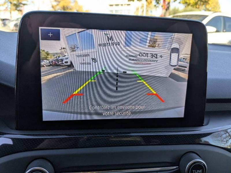 Photo 8 de l’annonce de FORD Focus d’occasion à vendre à MARSEILLE