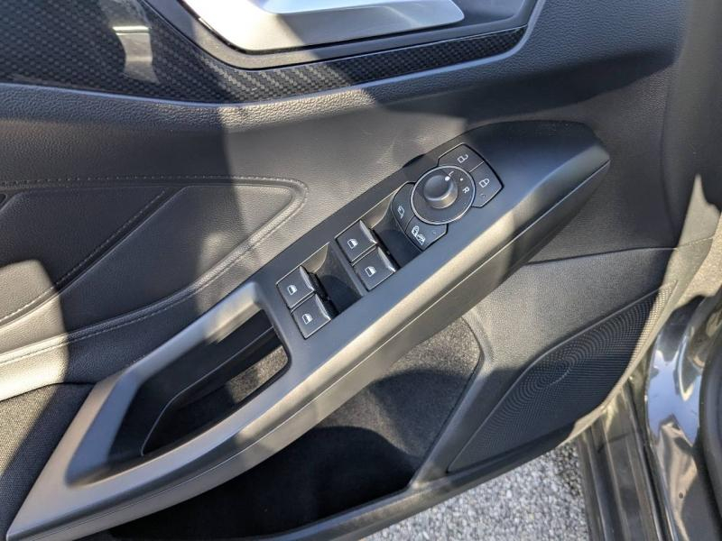 Photo 9 de l’annonce de FORD Focus d’occasion à vendre à MARSEILLE