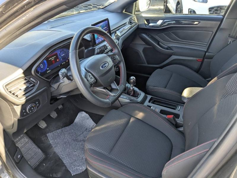 Photo 13 de l’annonce de FORD Focus d’occasion à vendre à MARSEILLE