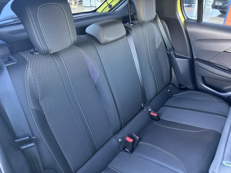 Photo 12 de l’annonce de PEUGEOT 208 d’occasion à vendre à VITROLLES