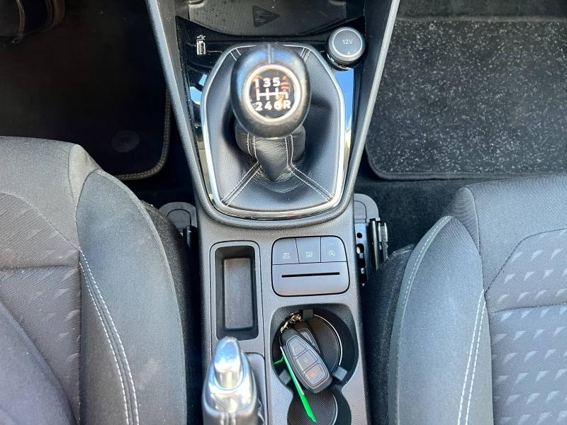 Photo 12 de l’annonce de FORD Fiesta d’occasion à vendre à AUBAGNE