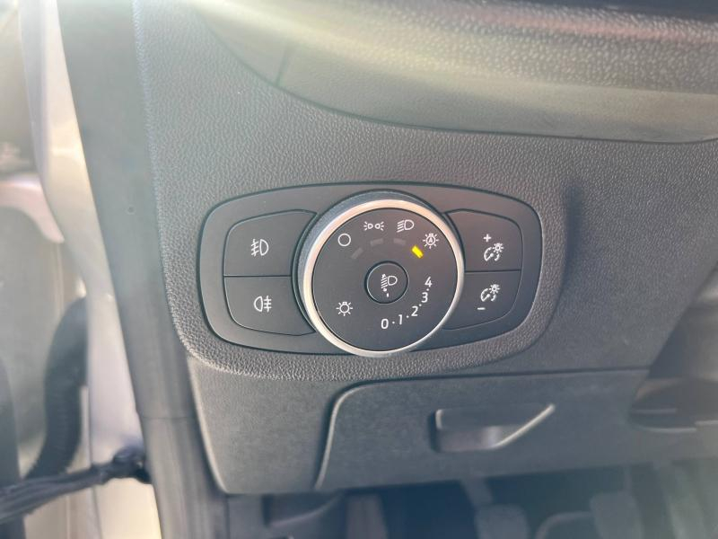 Photo 15 de l’annonce de FORD Fiesta d’occasion à vendre à AUBAGNE