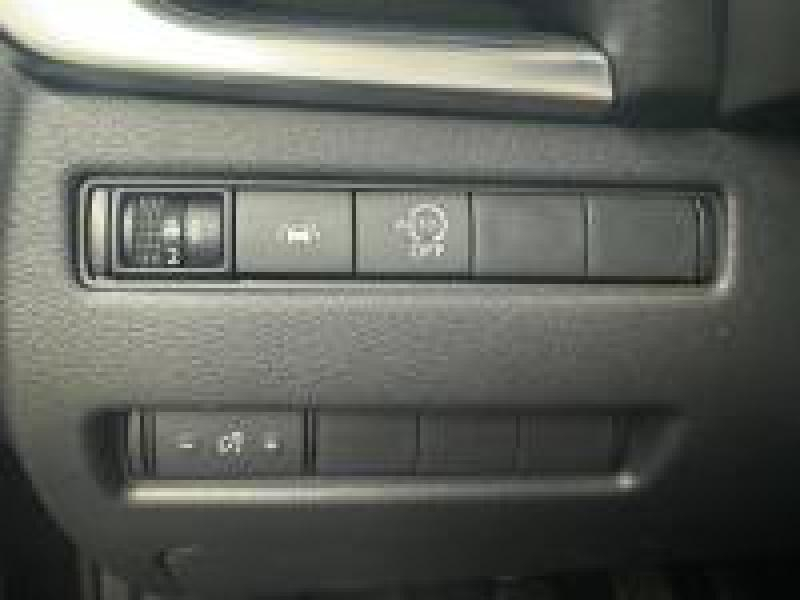 Photo 11 de l’annonce de NISSAN Qashqai d’occasion à vendre à ARLES