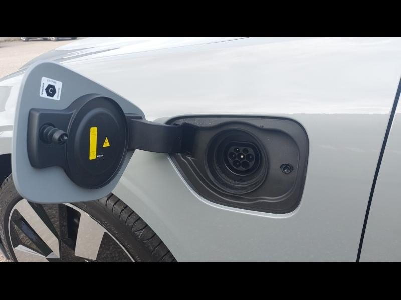 Photo 8 de l’annonce de VOLVO V60 d’occasion à vendre à AVIGNON