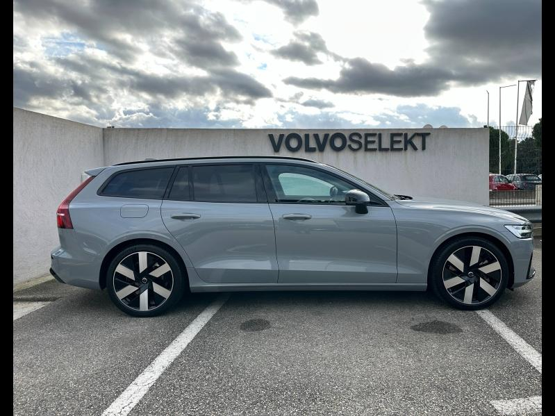 Photo 10 de l’annonce de VOLVO V60 d’occasion à vendre à AVIGNON
