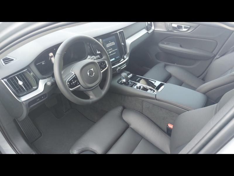 Photo 14 de l’annonce de VOLVO V60 d’occasion à vendre à AVIGNON