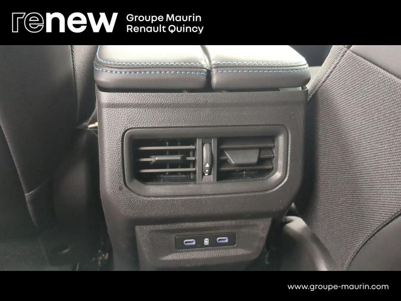 Photo 12 de l’annonce de RENAULT  d’occasion à vendre à QUINCY-SOUS-SÉNART