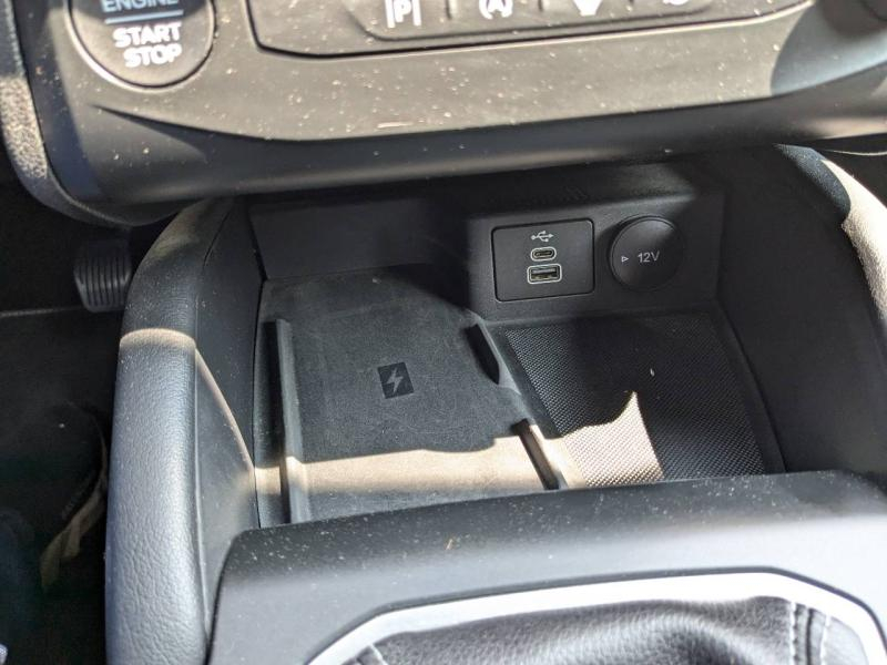 Photo 12 de l’annonce de FORD Focus d’occasion à vendre à AUBAGNE