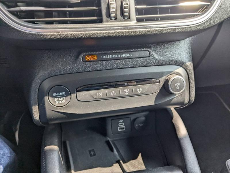 Photo 13 de l’annonce de FORD Focus d’occasion à vendre à AUBAGNE