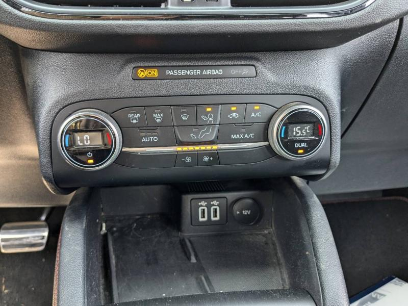 Photo 12 de l’annonce de FORD Kuga d’occasion à vendre à AUBAGNE